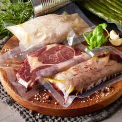 Sous-Vide Garer - 24 Liter | Sous-Vide | Wasserbad | Garer |Softcooker -Küchengerätegeschäft stockbild vakuum a387